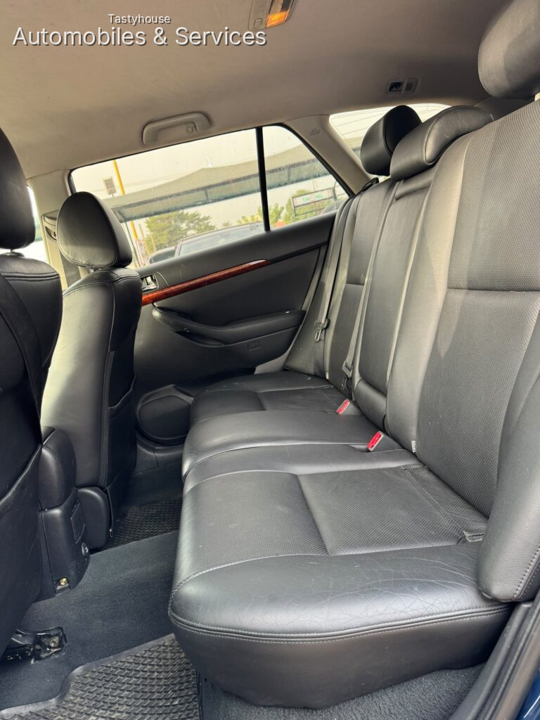 TOYOTA AVENSISSTATION WAGON 2010/2011 MODEL