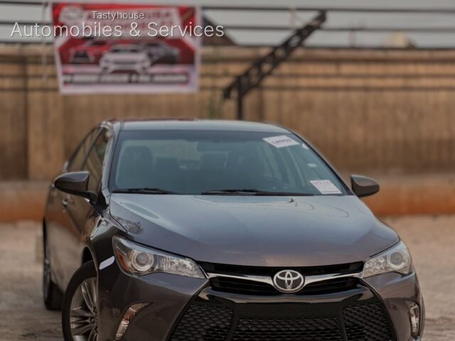 ToyotaCamry se 2016 model