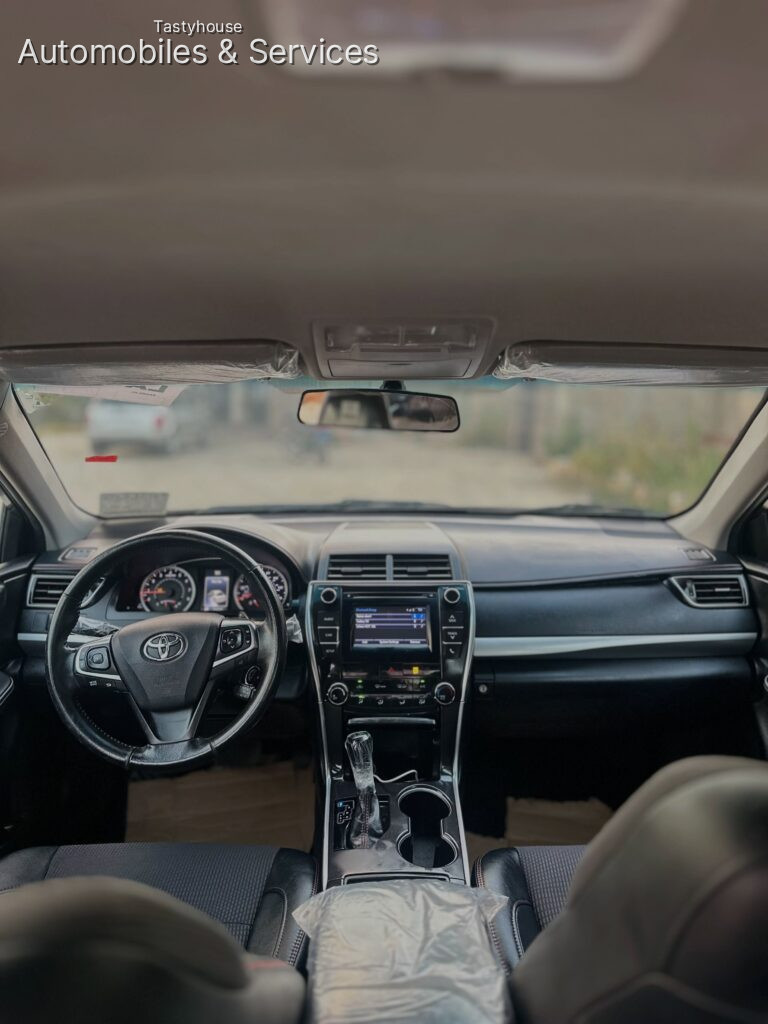 ToyotaCamry se 2016 model