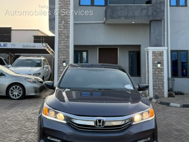 HONDA ACCORD SPORT 2017
