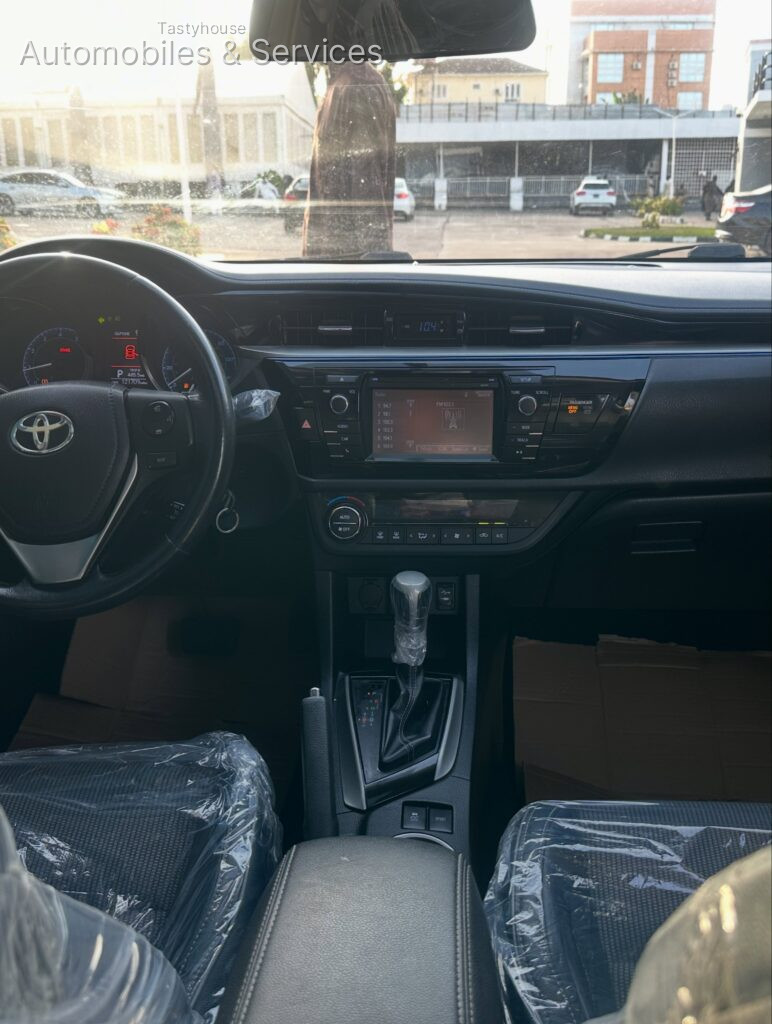 TOYOTA COROLLA S 2014