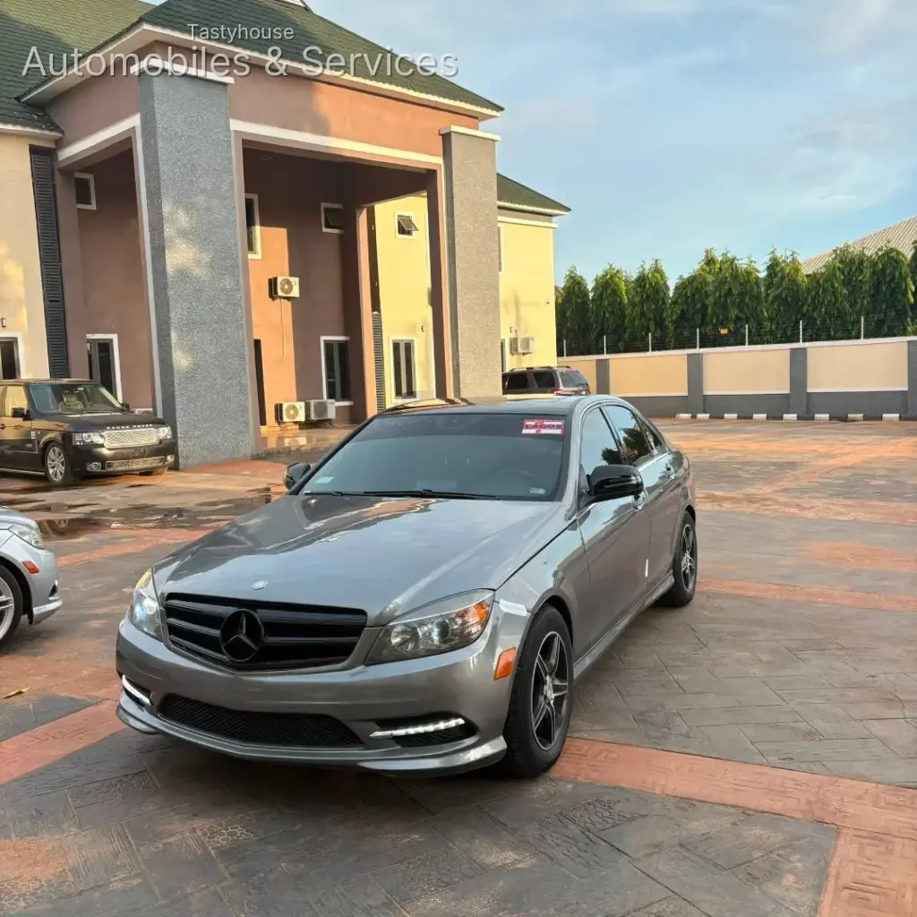 MERCEDES BENZ C350 2009
