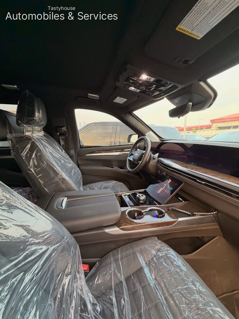 2026 Escalade Cadillac 600