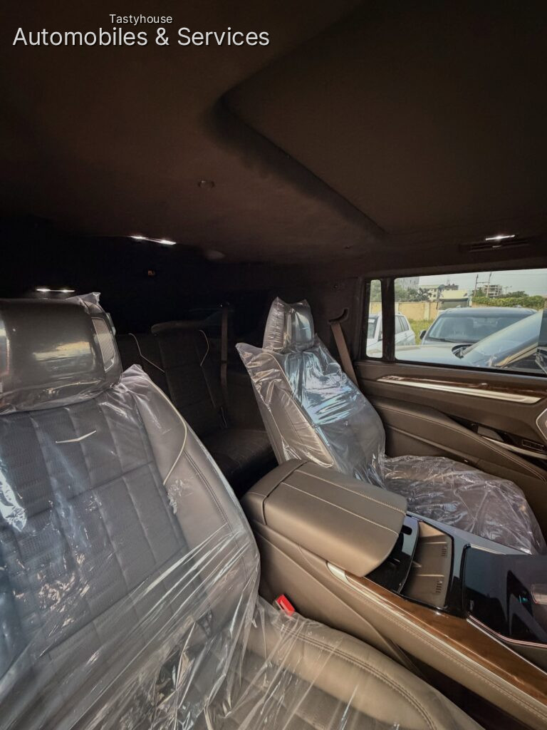 2026 Escalade Cadillac 600