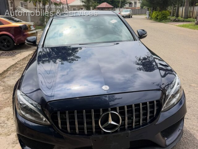 Mercedes Benz C400
