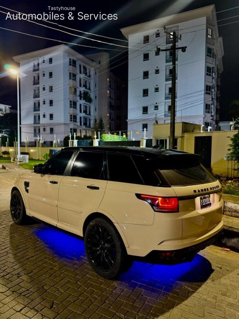 2017 Range Rover SVR