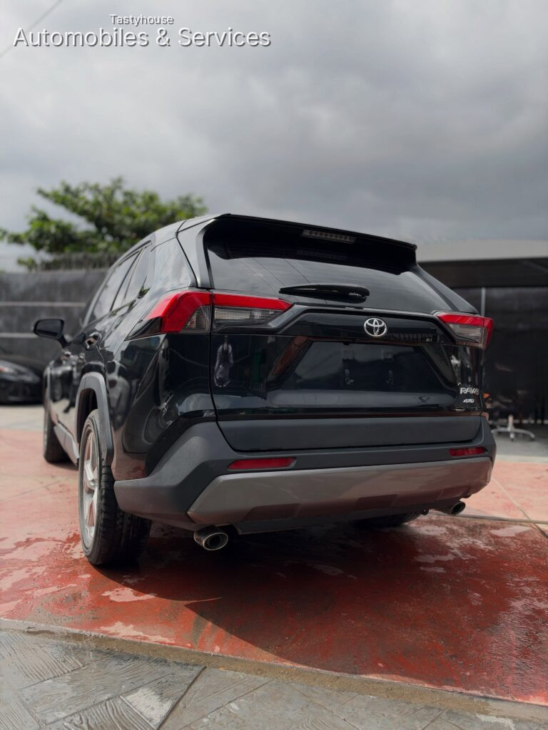 2021 Toyota RAV4 2.OL 4WD