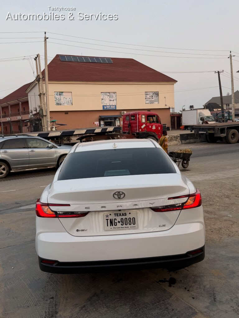Toyota Camry 2026
