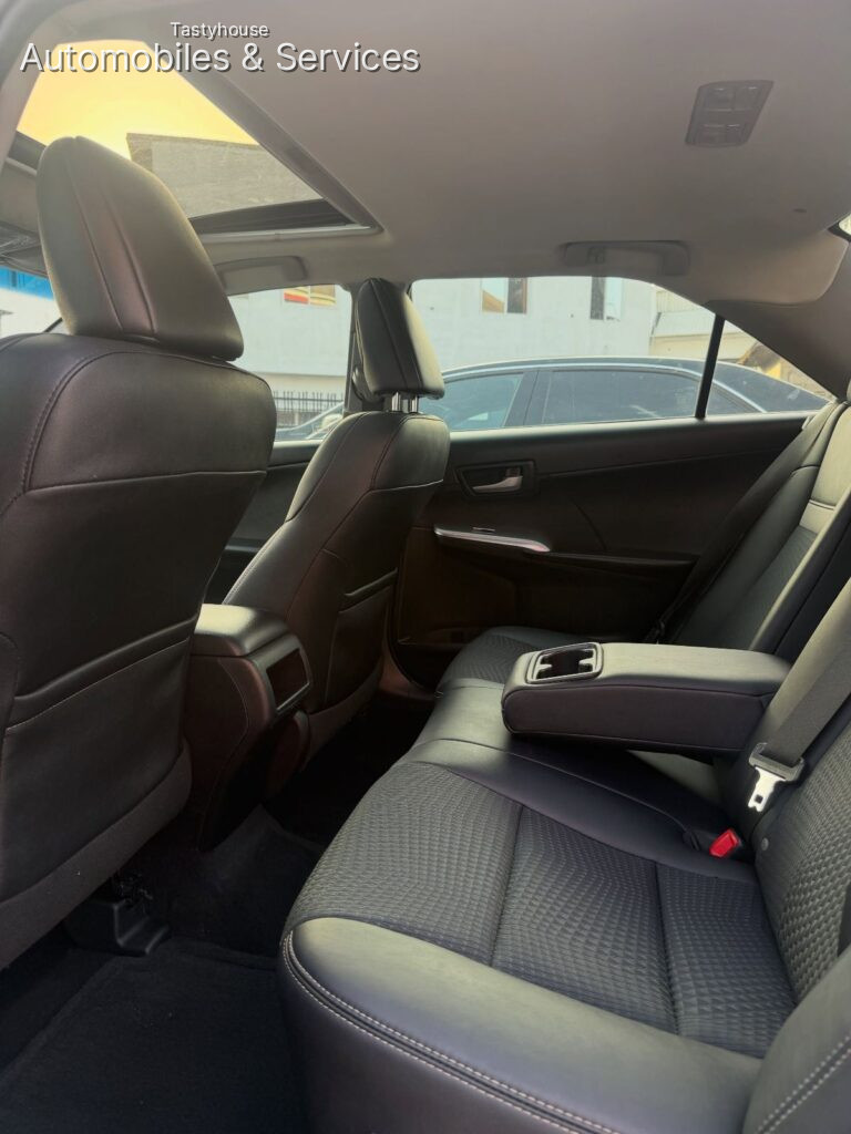 2013 TOYOTA CAMRY SE