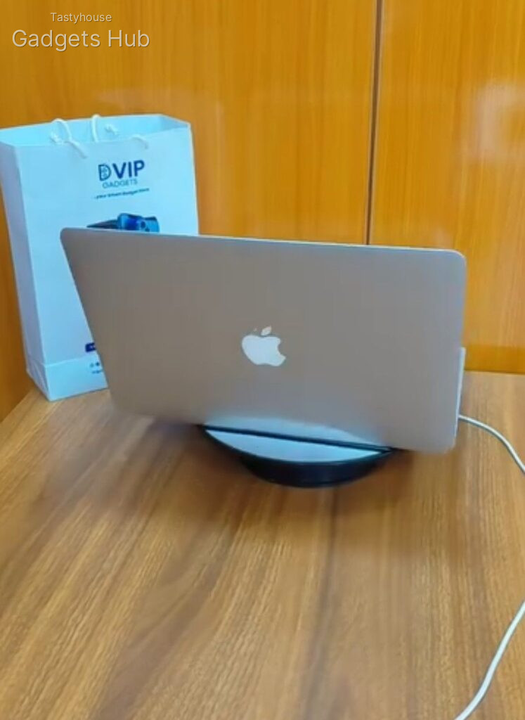 MACBOOK AIR