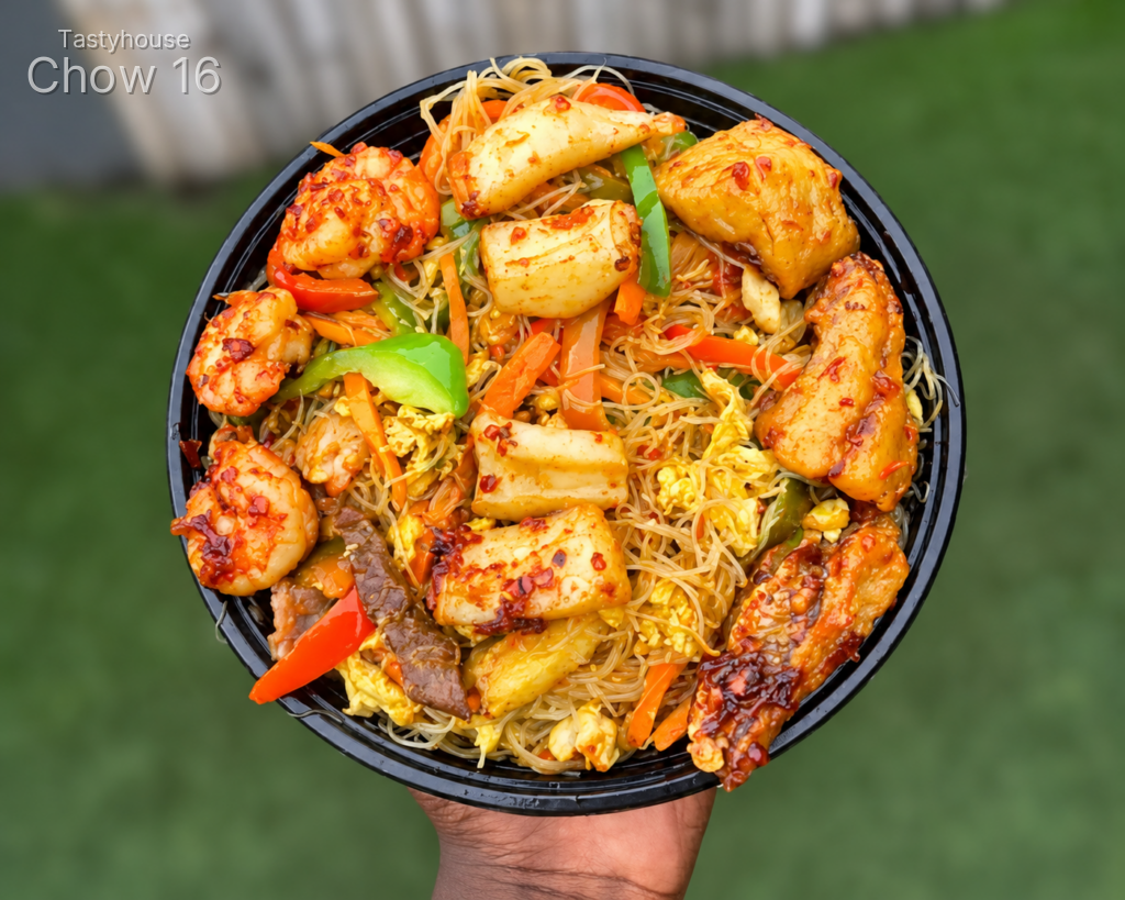 DELUXE SINGAPOREAN NOODLES