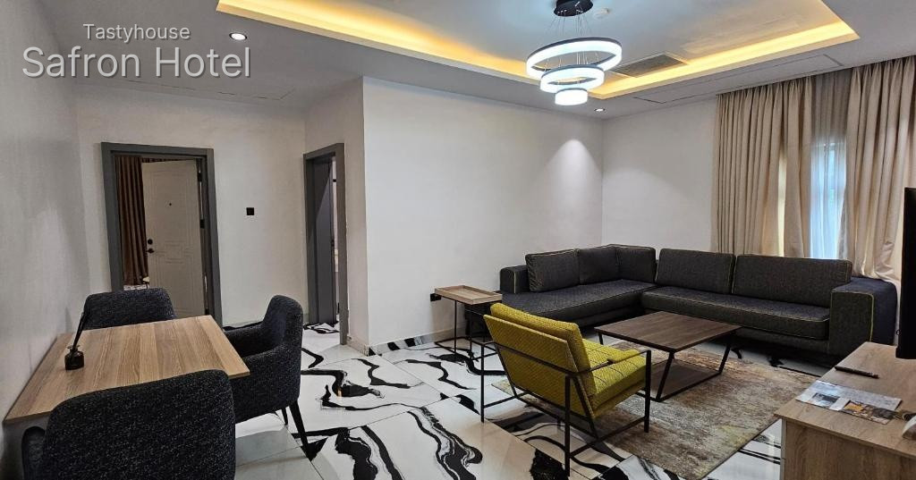 Penthouse Suite