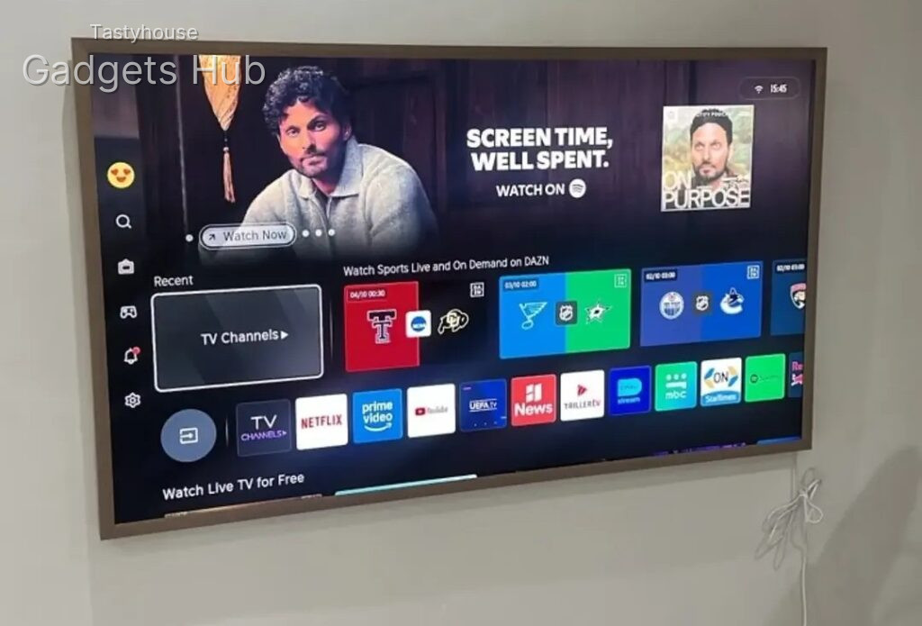 Hisense S7 canvas art mode TV