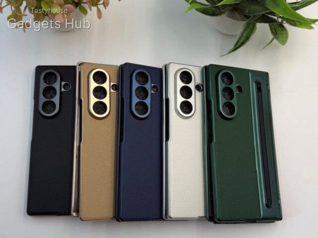 Leather texture case with pen & hinge