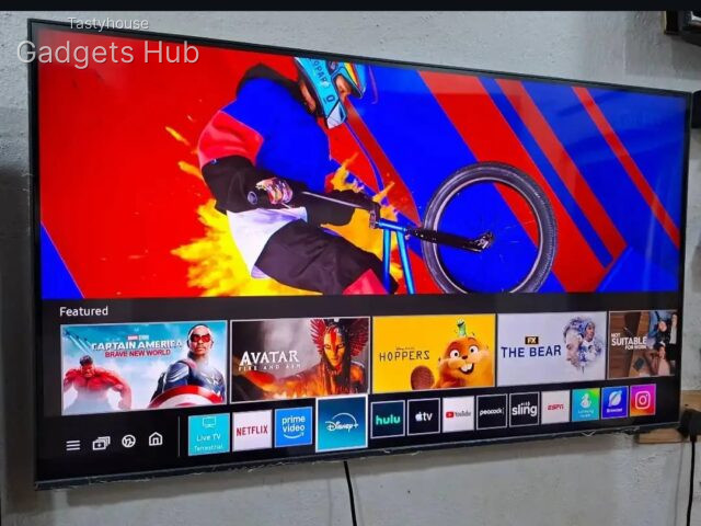 43 inches Samsung QLED 4K Smart TV