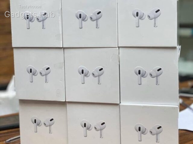 Apple AirPods & AirPods Pro