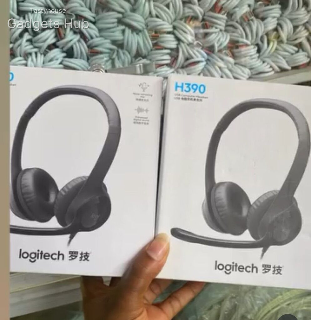 Logitech H390 headphones