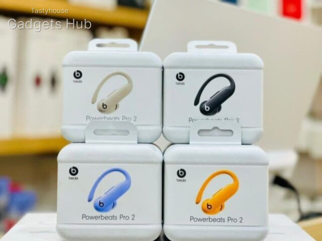 Powerbeats ear buds